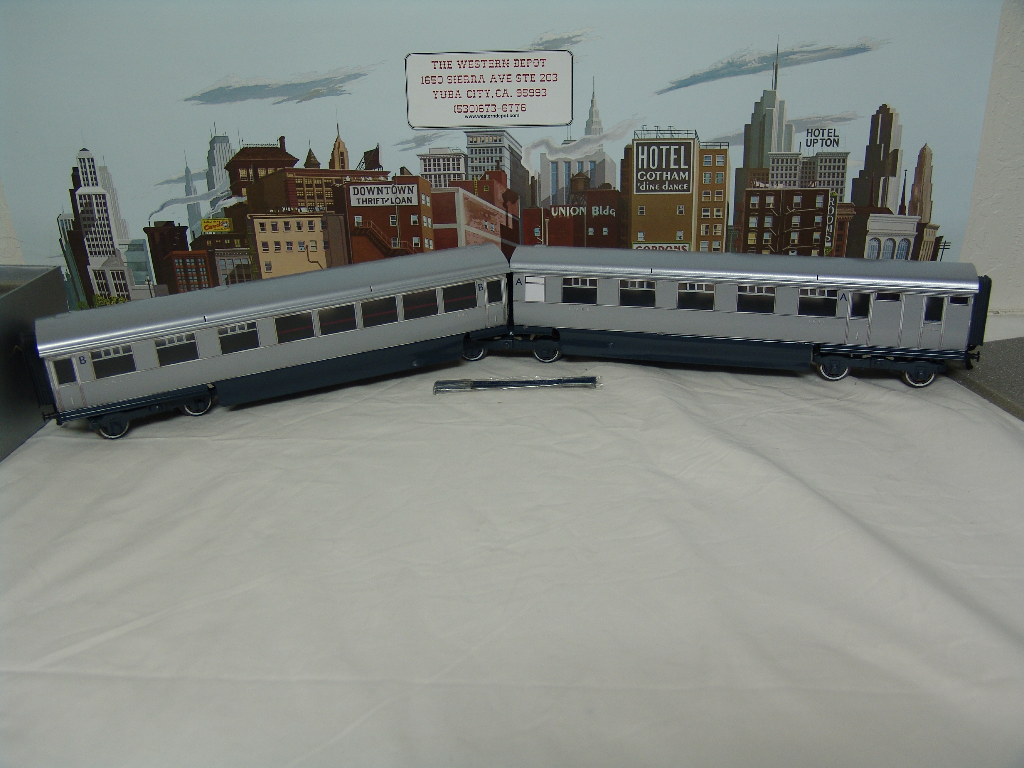 Silver Jubilee passenger set