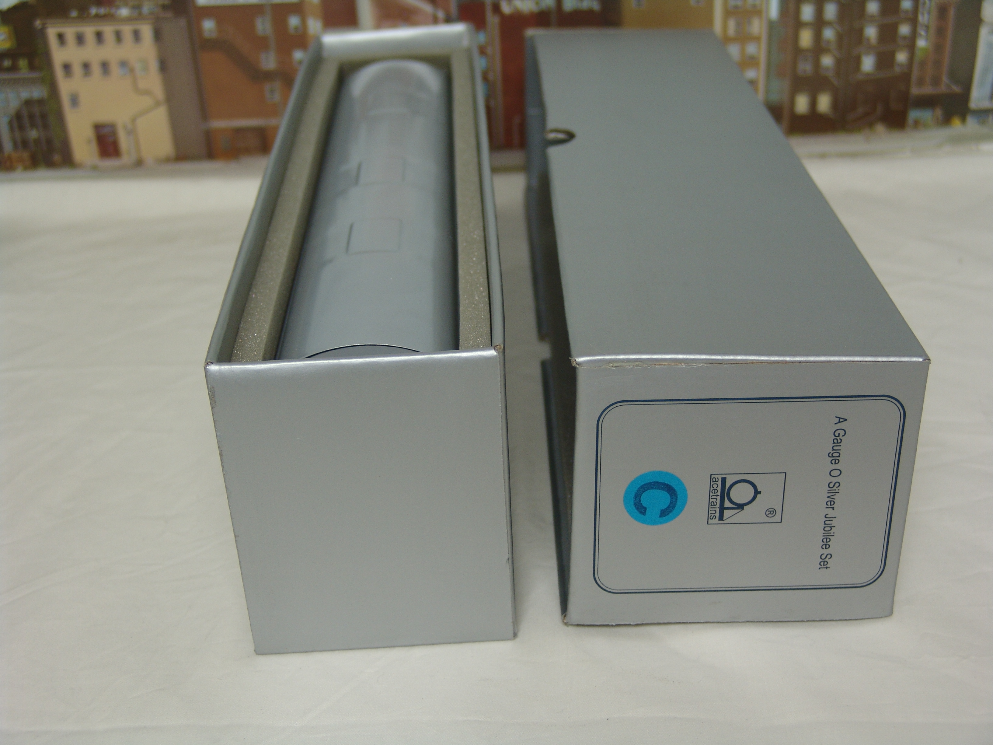 Silver Jubilee passenger set