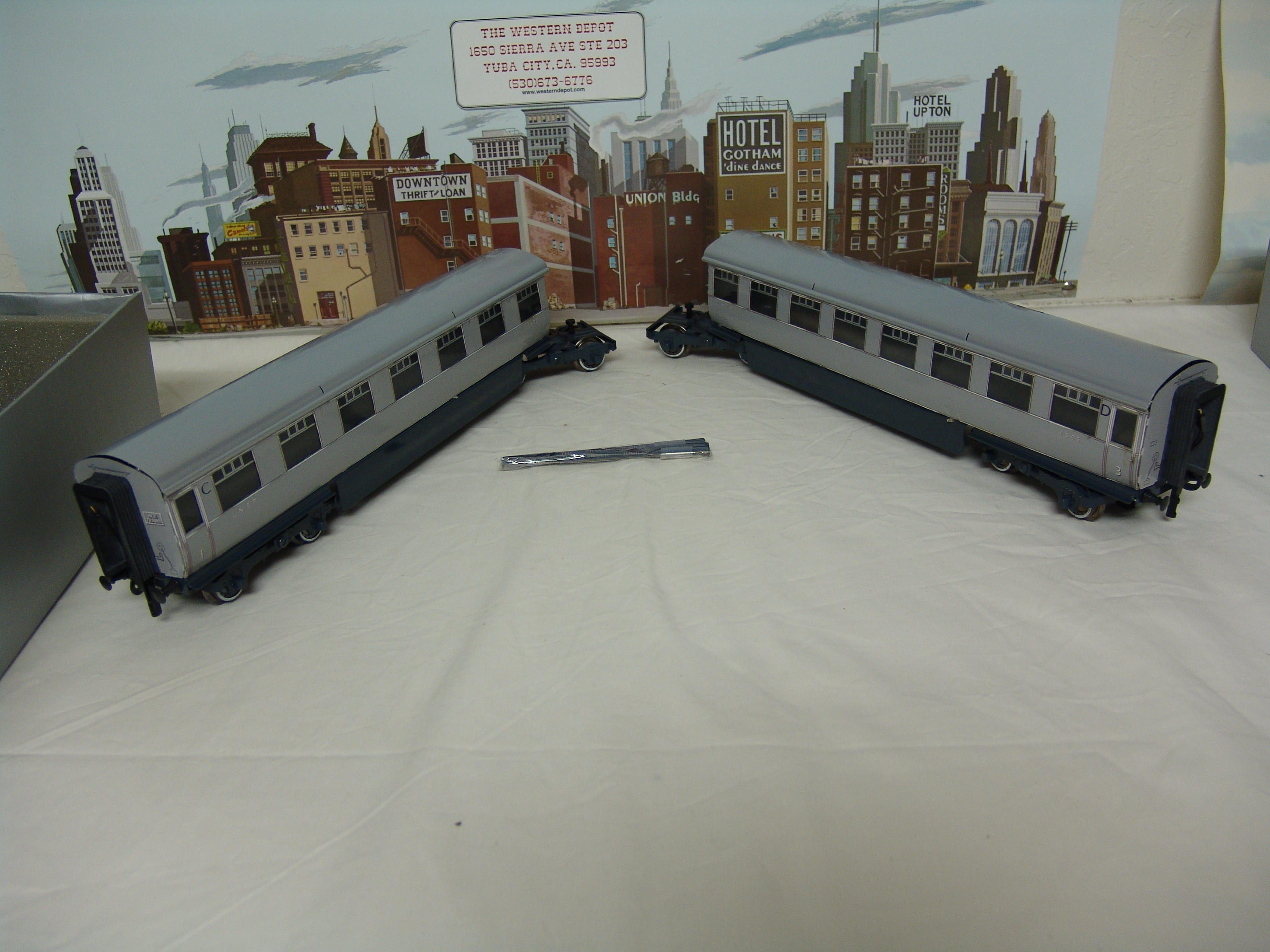 Silver Jubilee passenger set