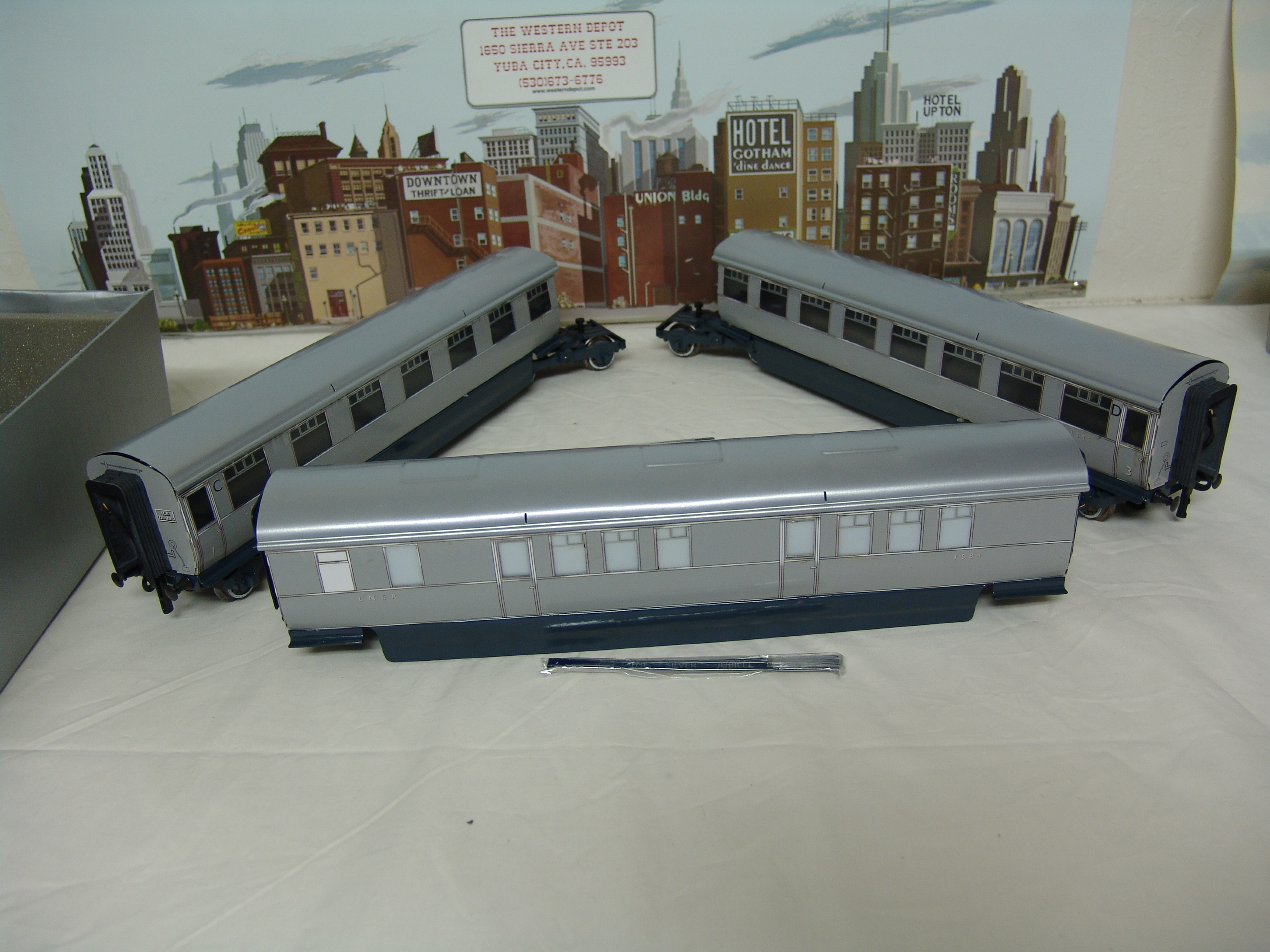 Silver Jubilee passenger set
