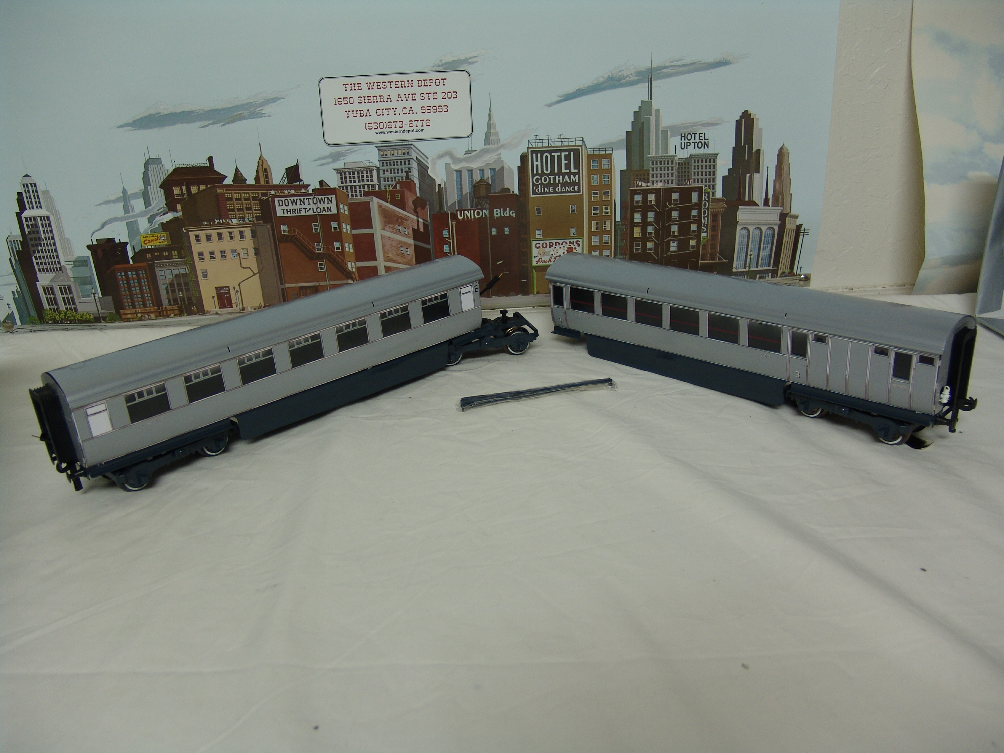 Silver Jubilee passenger set