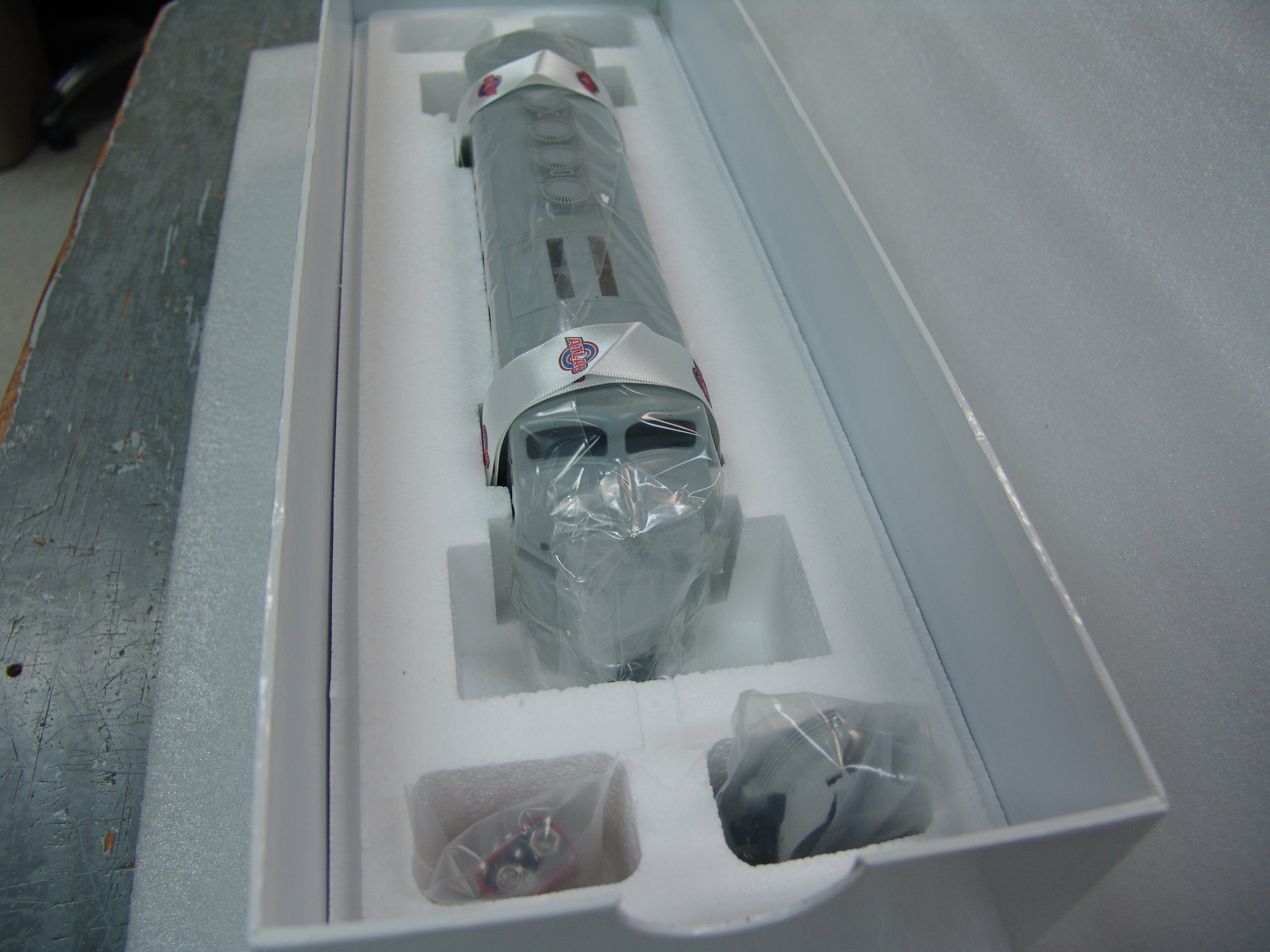 undecorated single headlight F-3A phase 2 with TMCC
