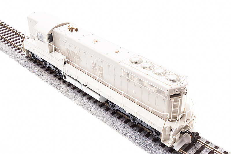 Undecorated SD7 with DCC & Sound