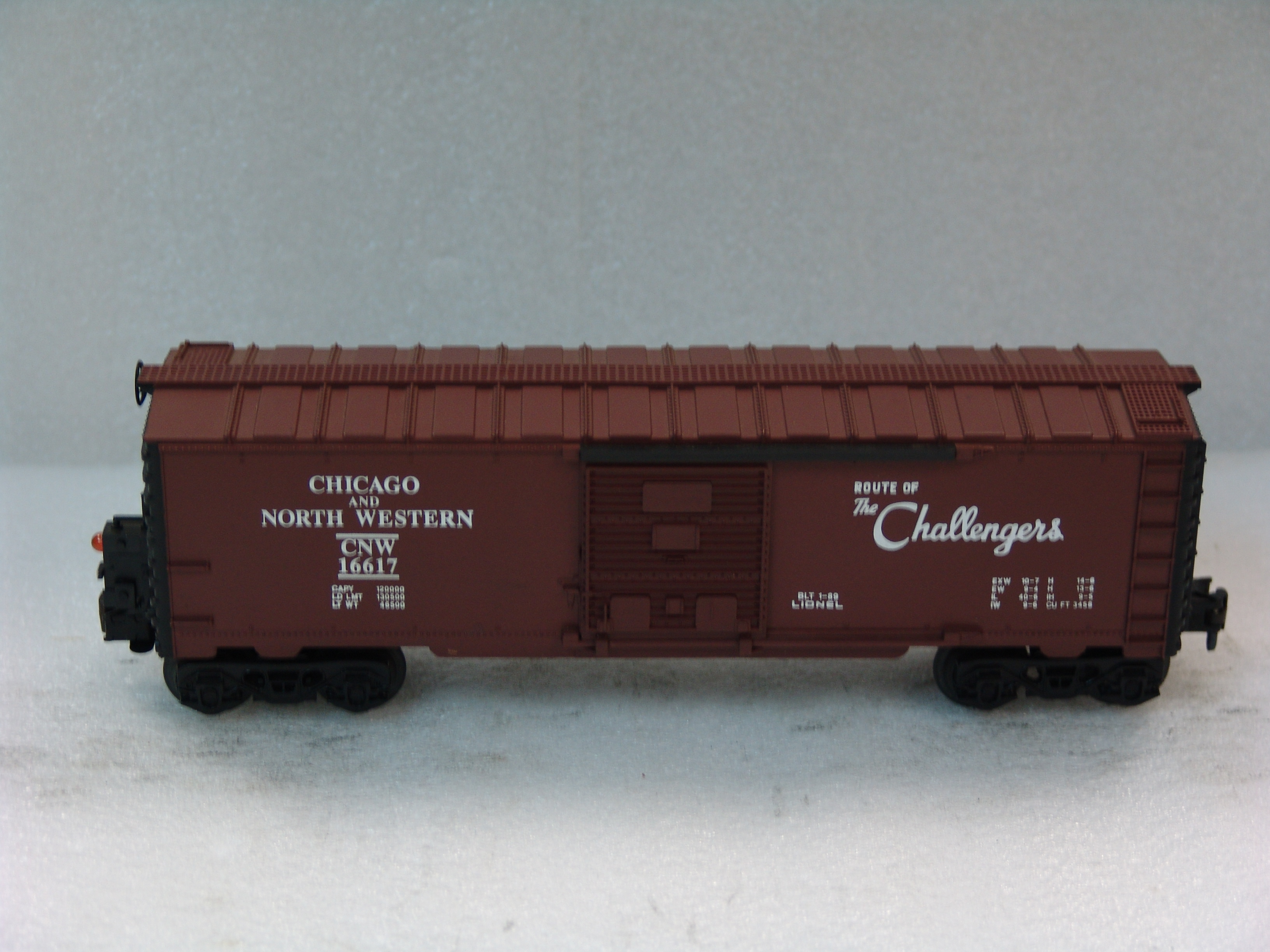 Chicago & Northwestern boxcar with blinking end of train device