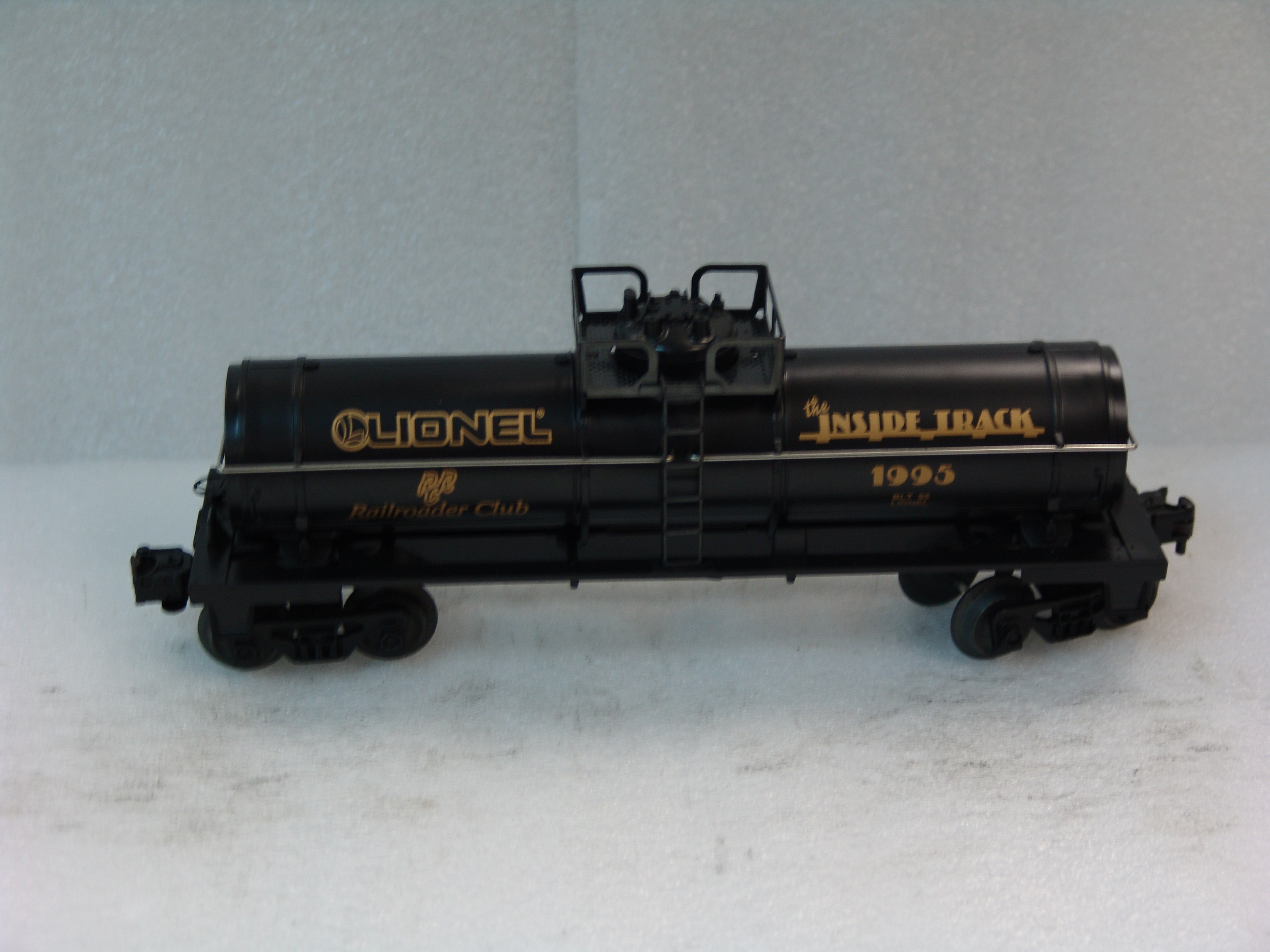 Lionel Railroader Club 1995 single dome tank car