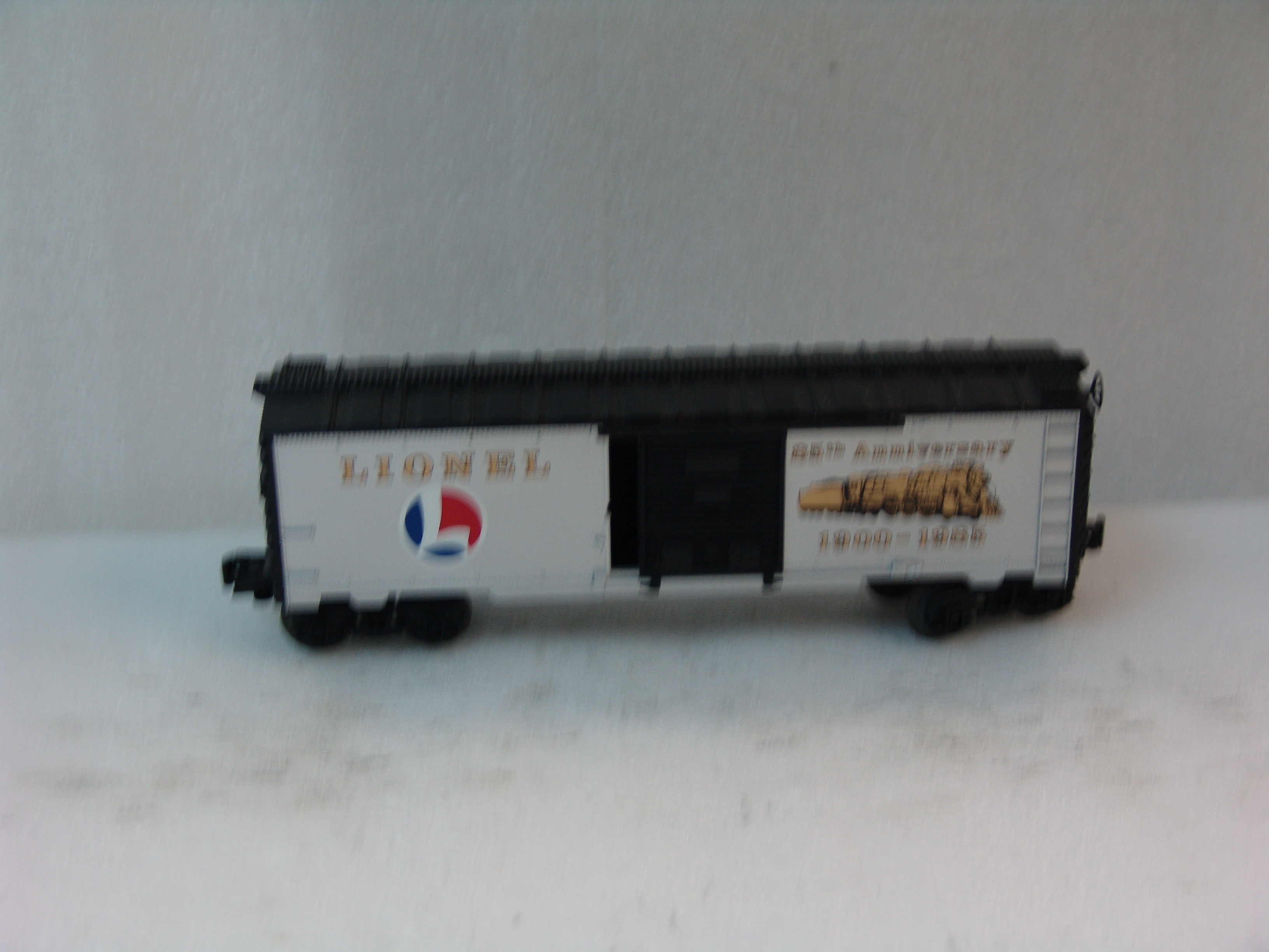 Lionel 85th Anniversary boxcar