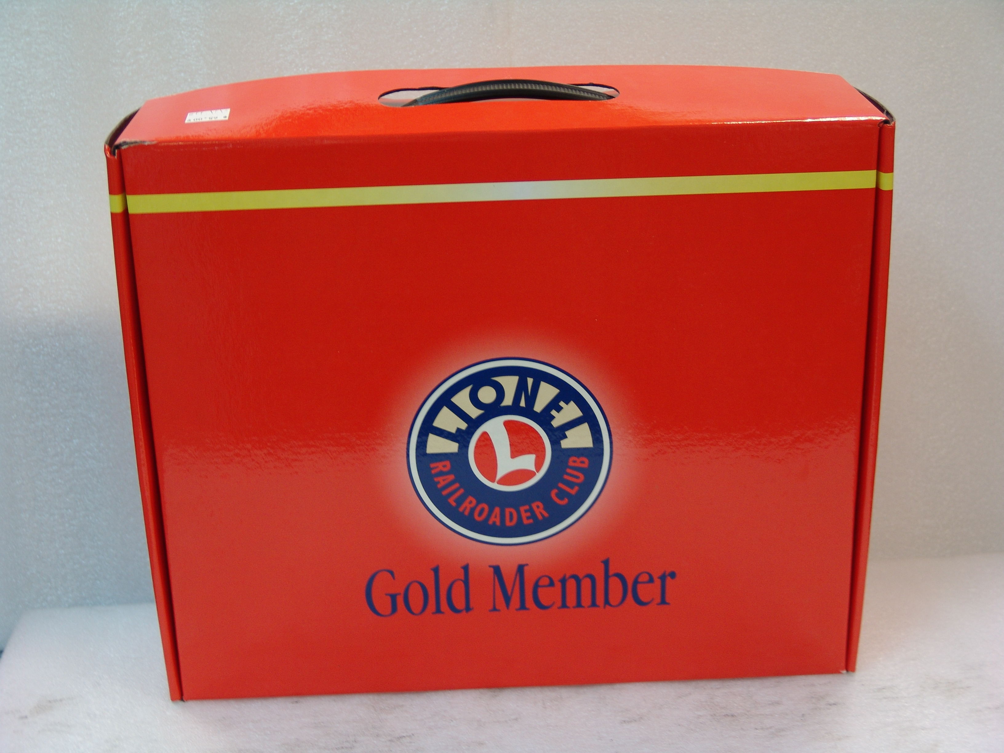 1999 Lionel Railroader Club Gold Member package
