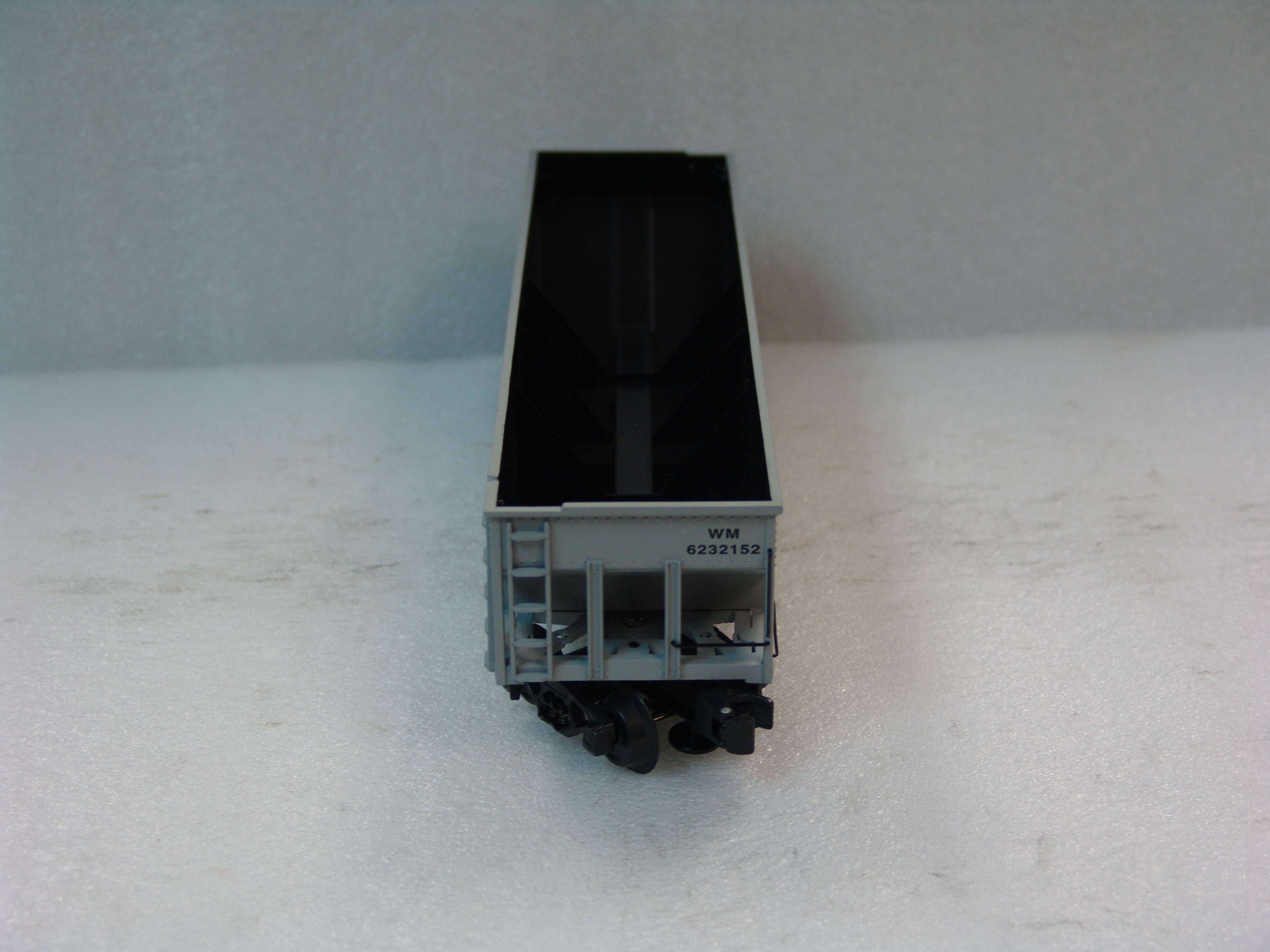 Western Maryland scale die cast hopper #6232152 (used)