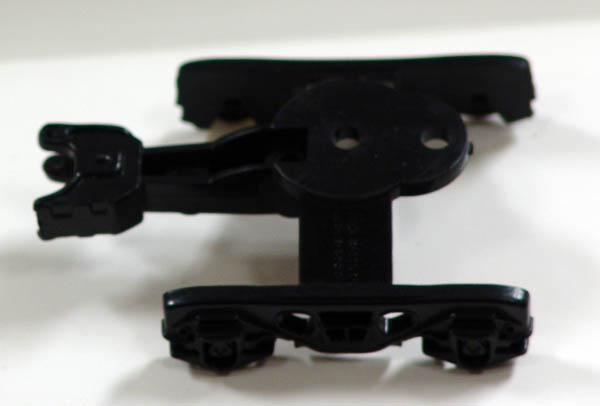 plastic truck frame w/ coupler shaft