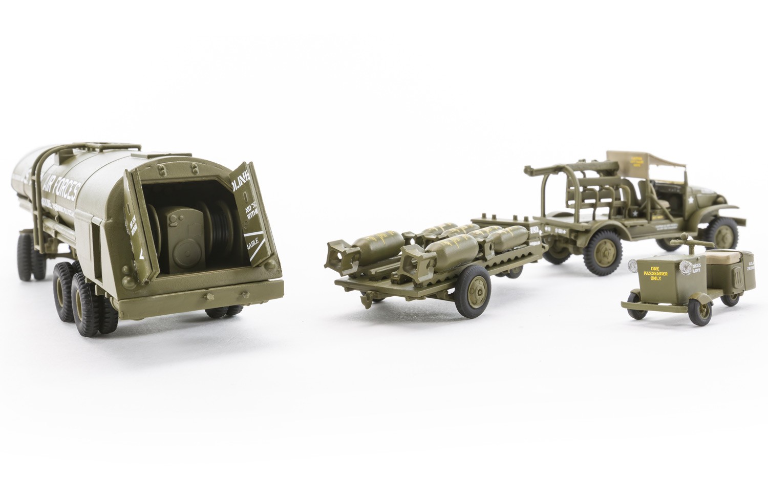 WWII USAAF 8th Air Force Bomber Resupply Set 1:72