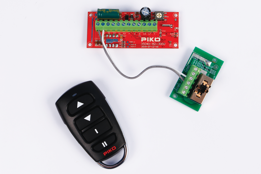 R/C Loco Receiver with Pocket Remote
