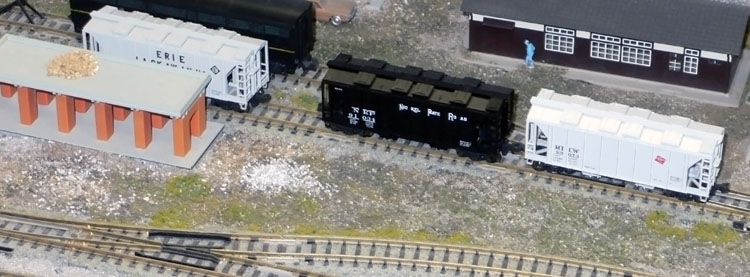 Santa Fe Bluebonnet F7 Freight Train Set