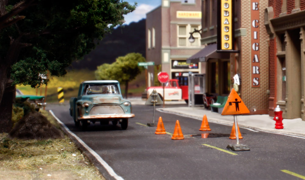 Yellow Road Striping Pen