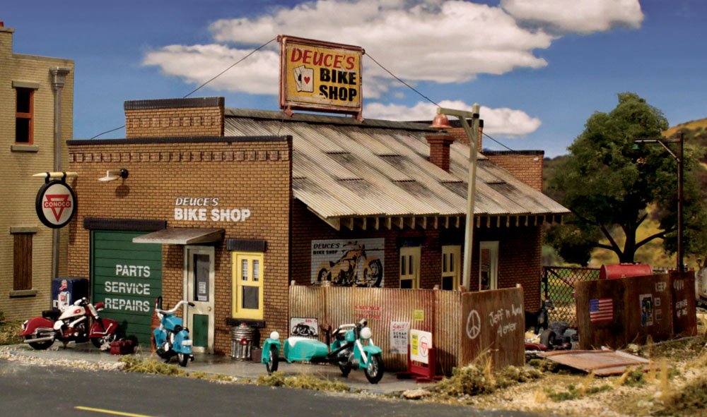 Deuce's Bike Shop kit