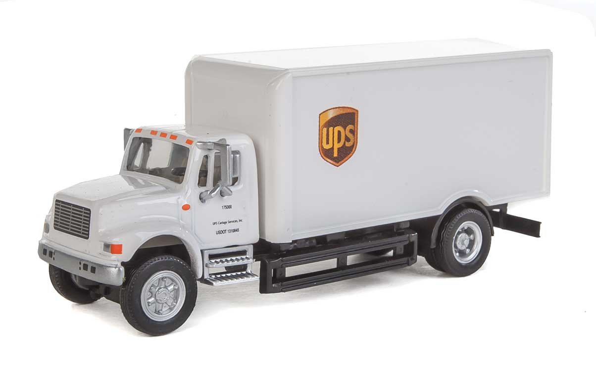 United Parcel Service International (R) 4900 Single-Axle Box Van