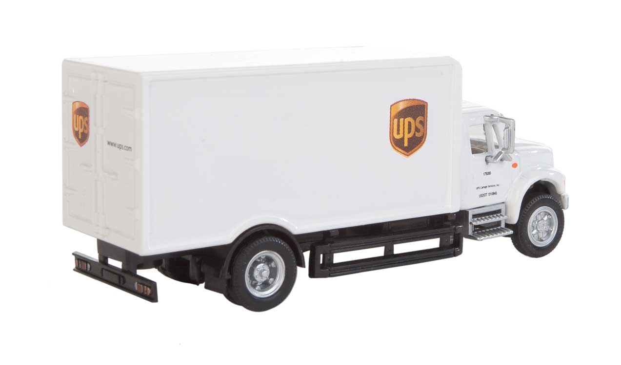 United Parcel Service International (R) 4900 Single-Axle Box Van