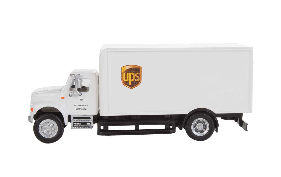 United Parcel Service International (R) 4900 Single-Axle Box Van
