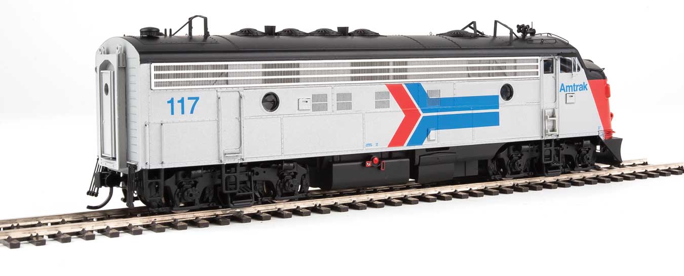 Amtrak EMD FP7 #117 & F7B #160 Equipped With LokSound 5