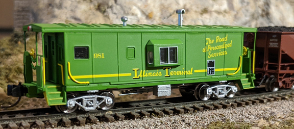 Illinois Terminal half bay window caboose #985