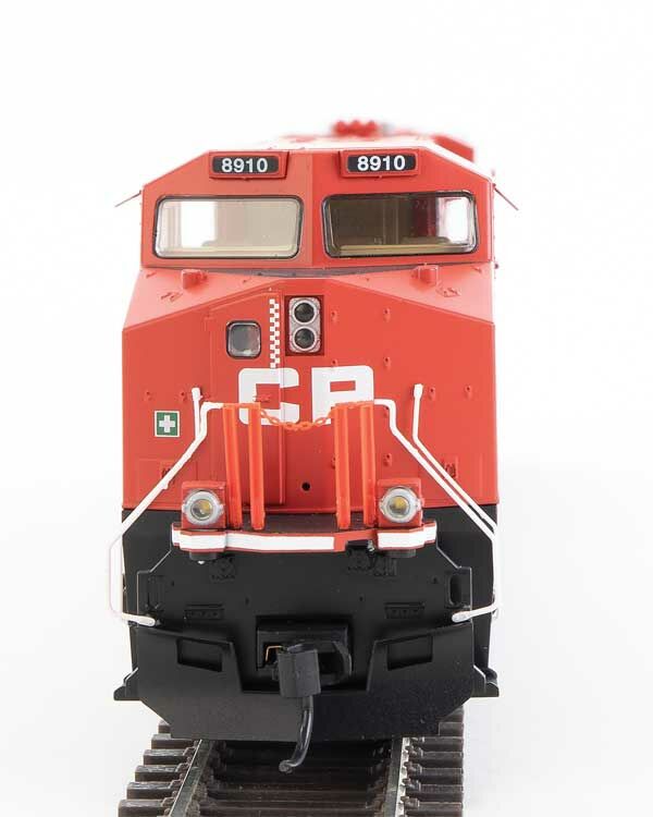 Canadian Pacific ES44AC #8910 with DCC & sound