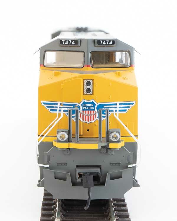 Union Pacific ES44AC #7474 with DCC & sound