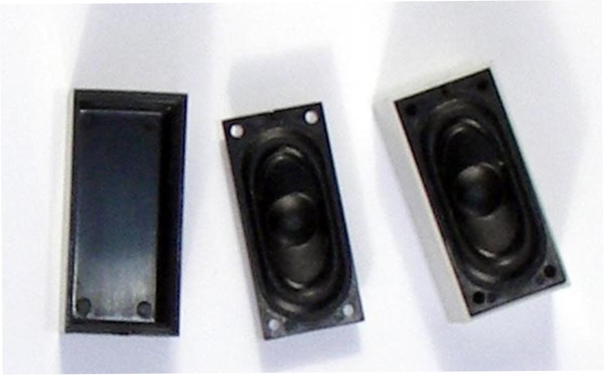 8 Ohm Speaker With Enclosure 17.7 x 37.5 x 14.5mm