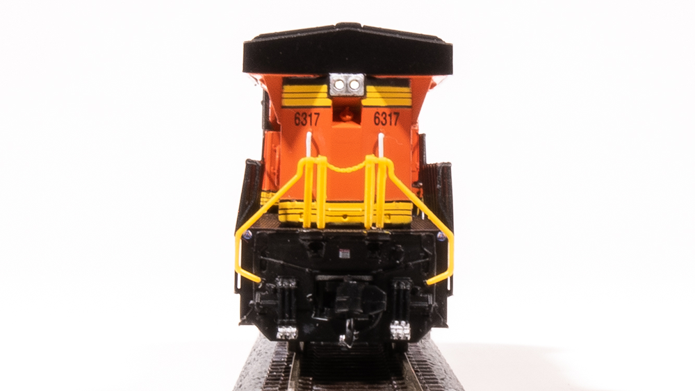 BNSF GE ES44AC #6317 with DCC & sound