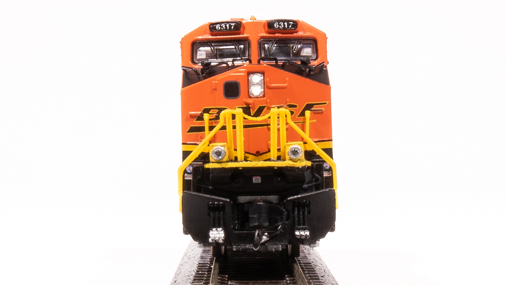 BNSF GE ES44AC #6317 with DCC & sound