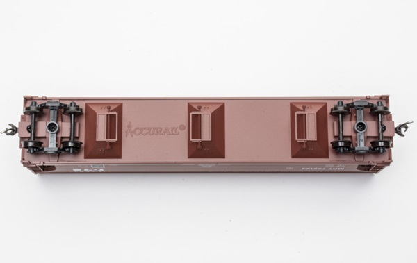 Milwaukee, Racine & Troy ACF 3-Bay Covered Hopper #752123