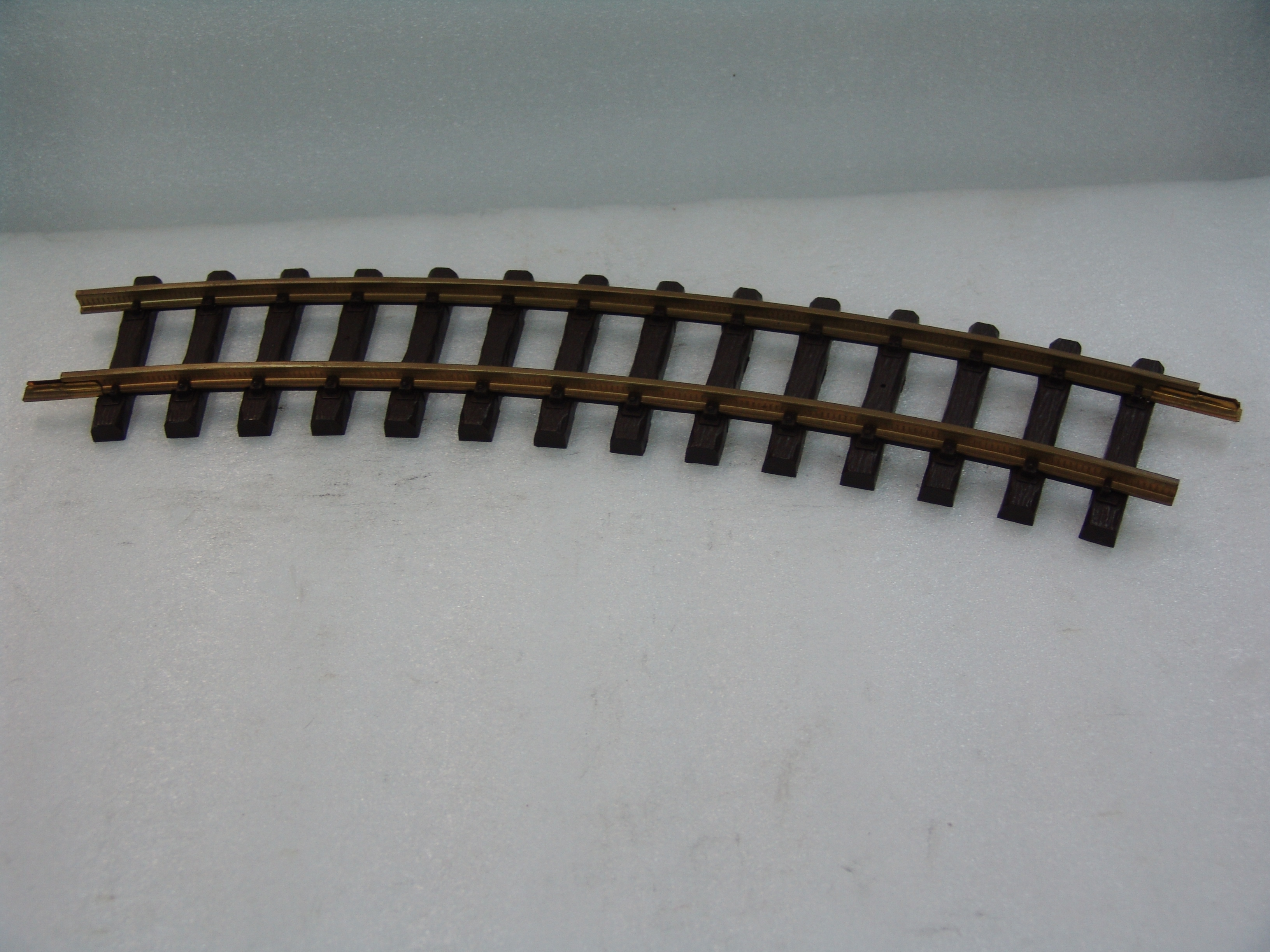 individual piece of #1500 775mm radius curve track used