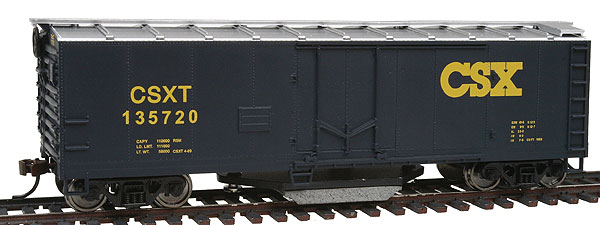 CSX 40' plug door track cleaning boxcar