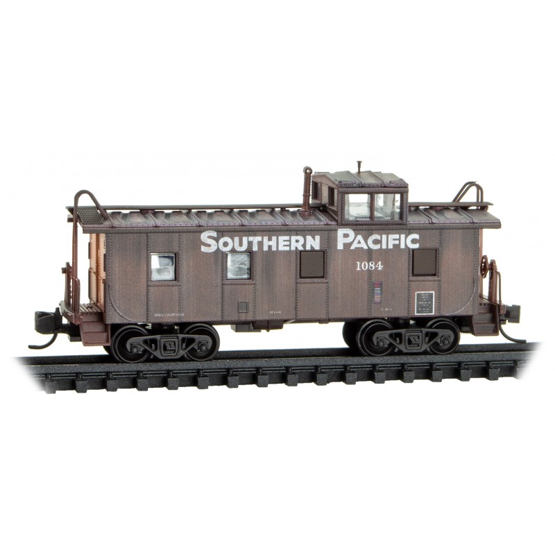 Southern Pacific Weathered Caboose 3-Pack With Jewel Cases