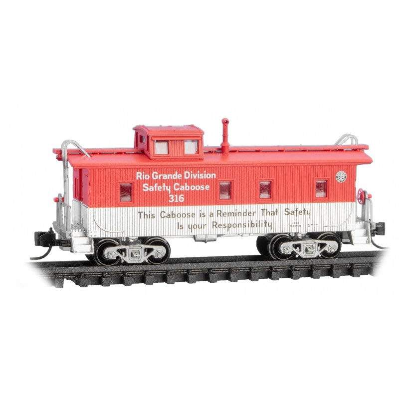 Southern Pacific 34' wood sheathed safety caboose #316
