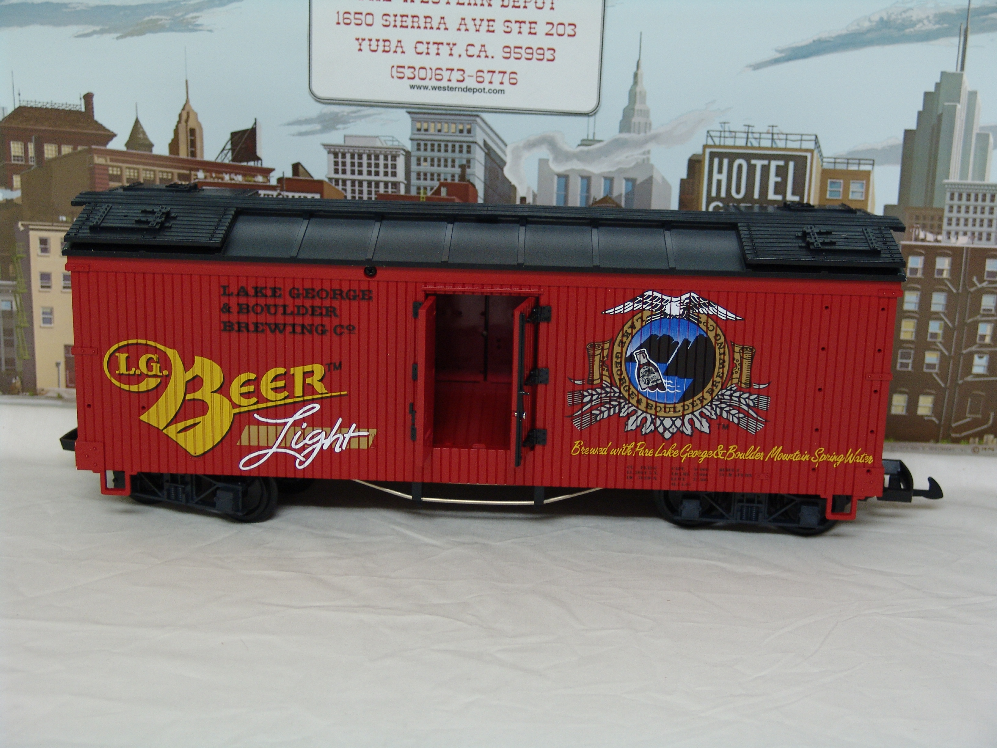 Lake George & Boulder Brewing Co. reefer car (used)