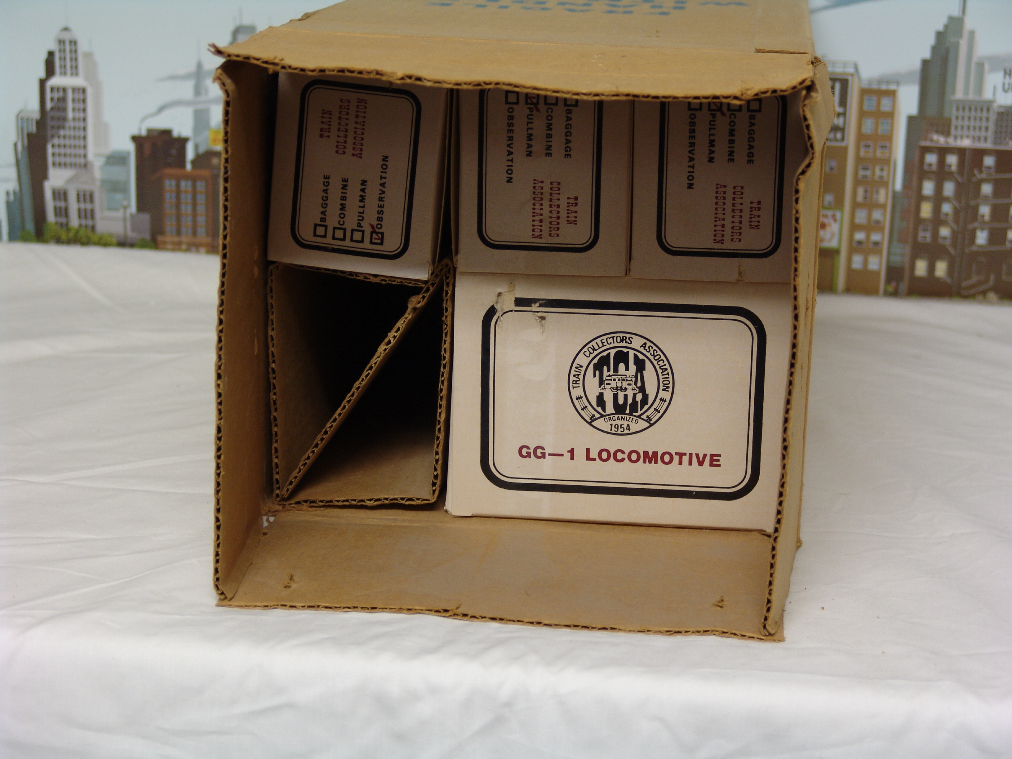 1979 TCA Twenty Fifith Anniversary Limited GG-1 passenger set (used)