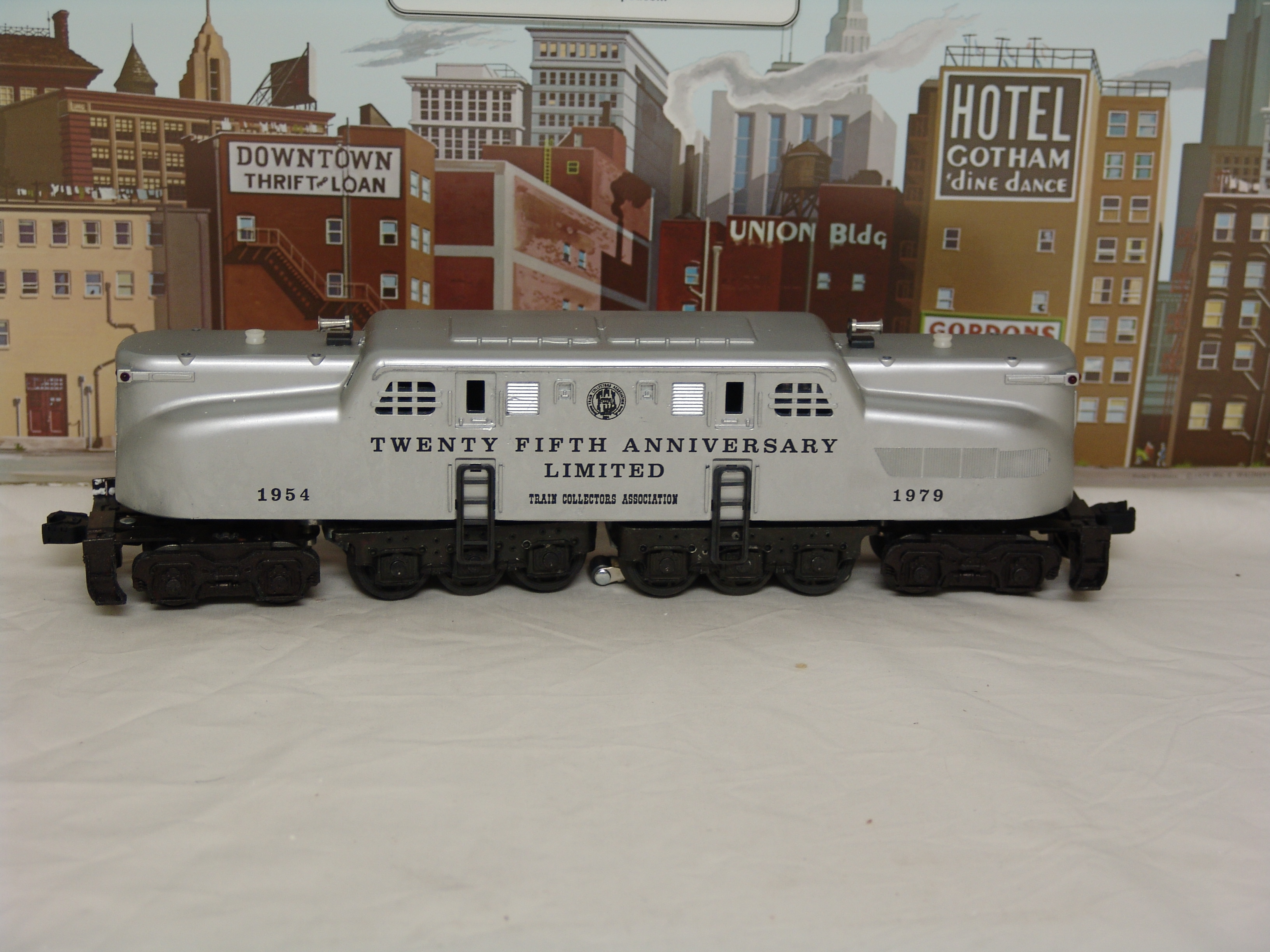 1979 TCA Twenty Fifith Anniversary Limited GG-1 passenger set (used)