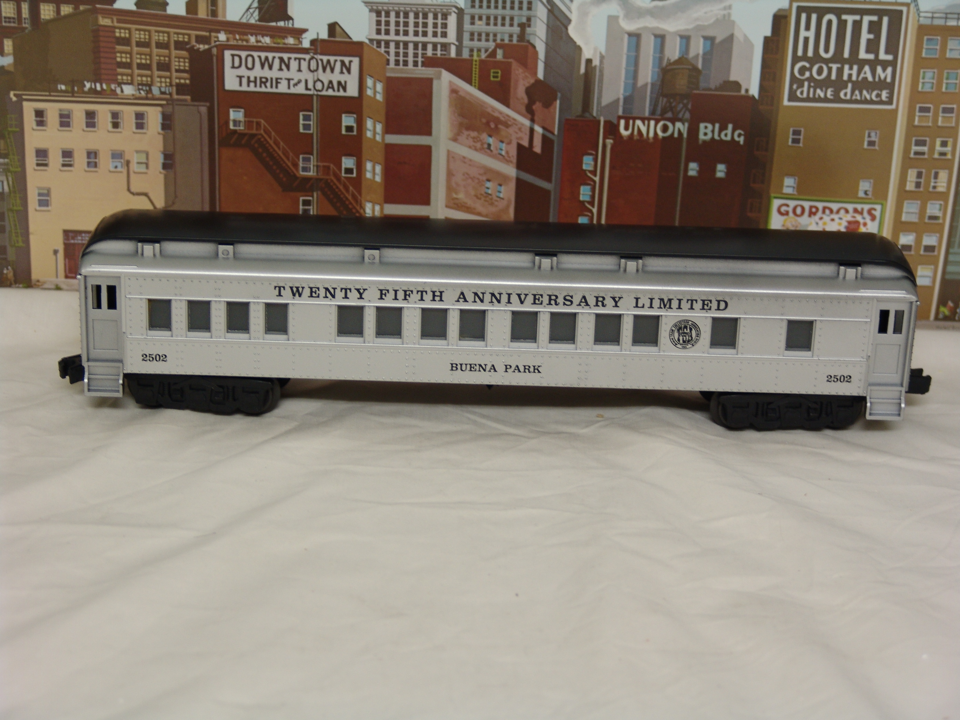 1979 TCA Twenty Fifith Anniversary Limited GG-1 passenger set (used)