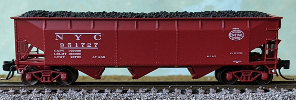 New York Central 3-Bay Offset Side Hopper With Load #951162