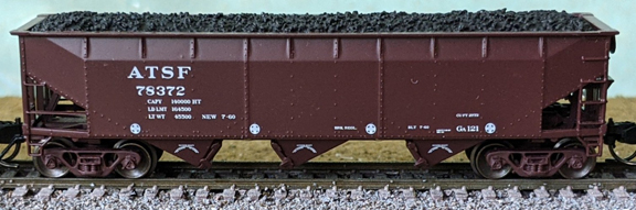 Santa Fe Ga-121 3-Bay Offset Side Hopper With Load #78407