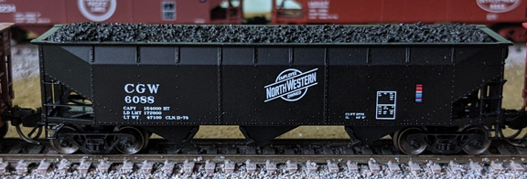 Chicago & North Western 3-Bay Offset Side Hopper With Load #6056
