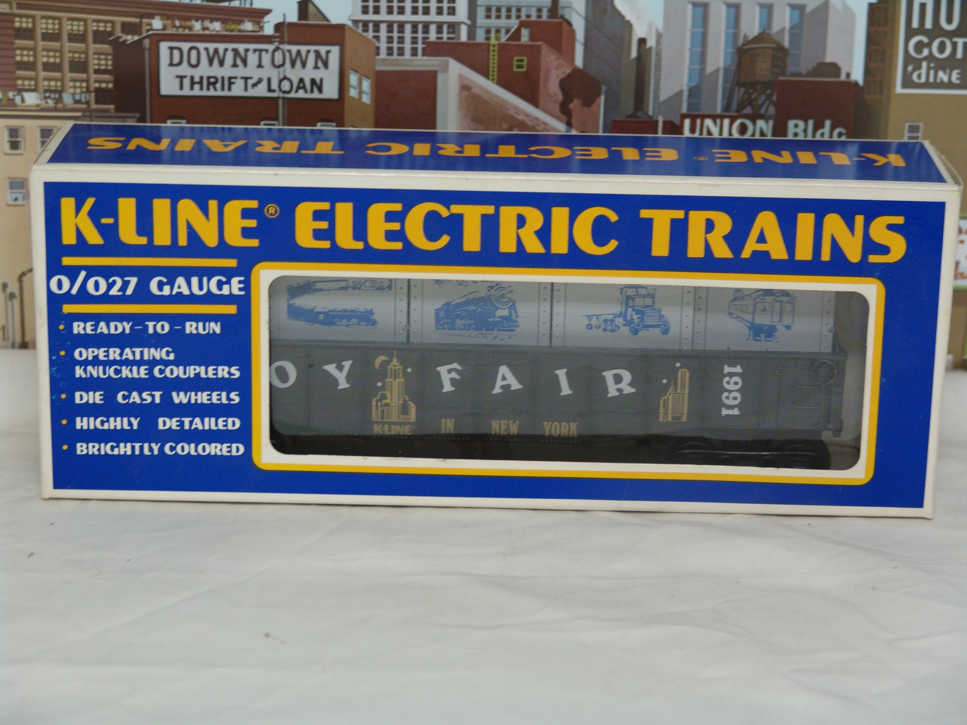 1991 Toy Fair gondola with crates