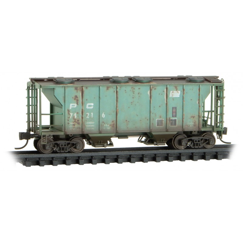 Penn Central Weathered PS-2 2-Bay Covered Hopper #74216