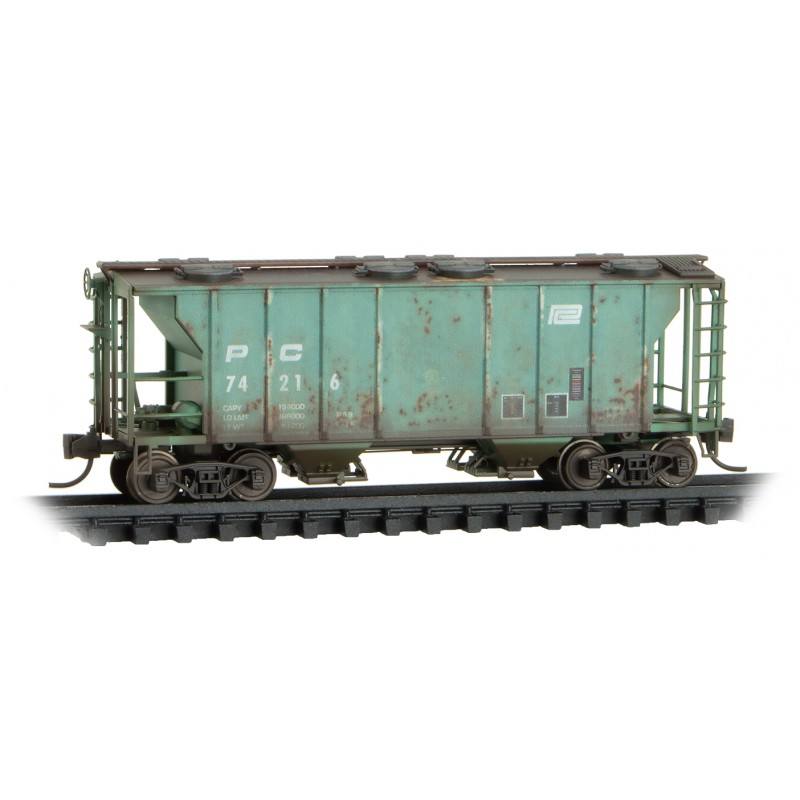 Penn Central Weathered PS-2 2-Bay Covered Hopper #74216