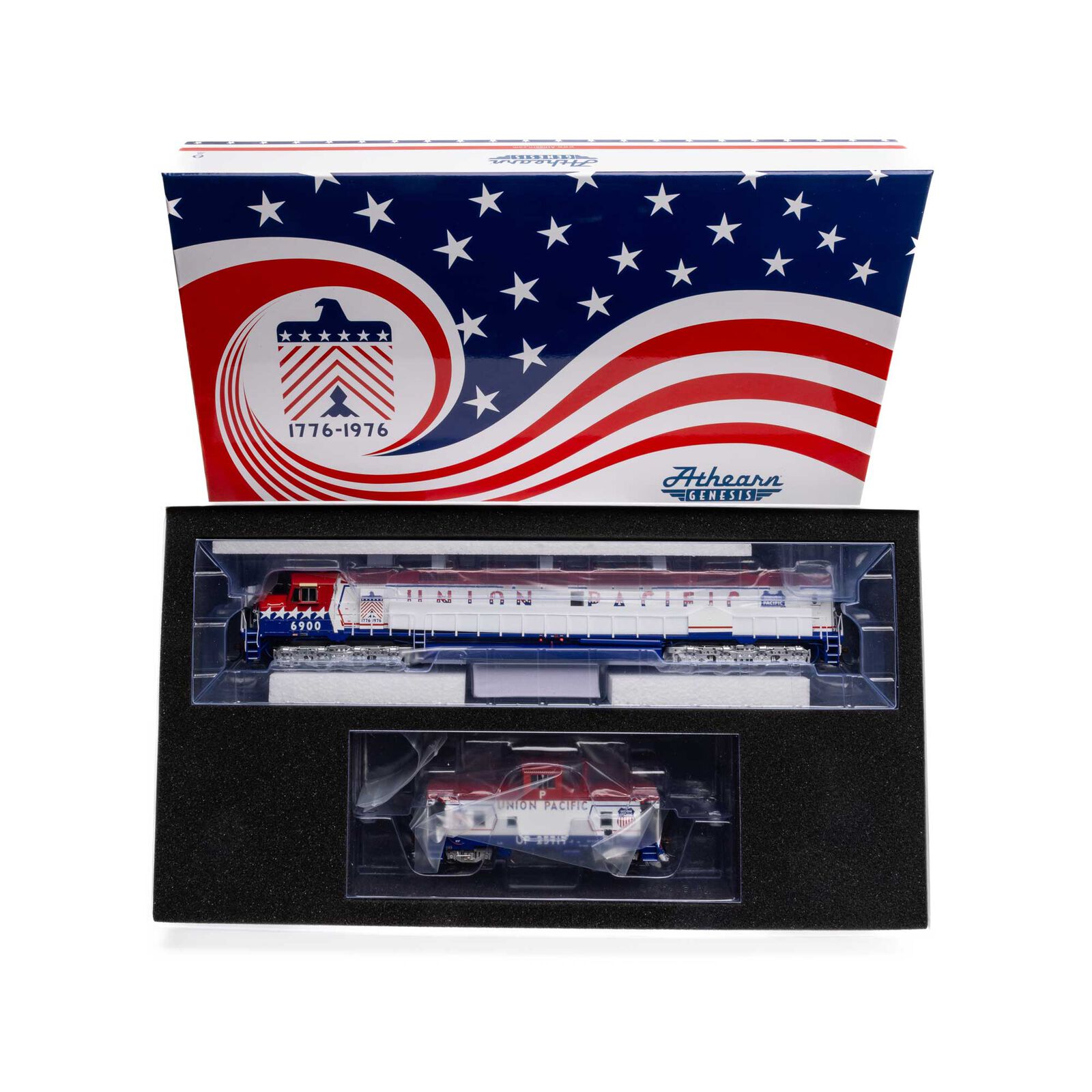 Union Pacific bicentennial DDA40X #6900 & ICC caboose #25717
