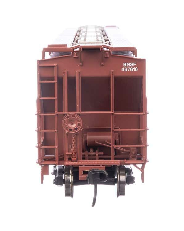 BNSF Trinity 4750 3-bay covered hopper #467610