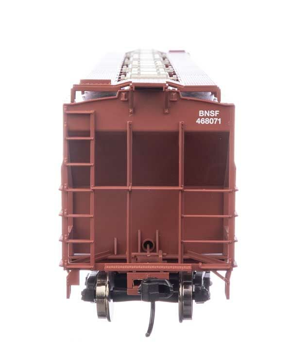 BNSF Trinity 4750 3-bay covered hopper #468071
