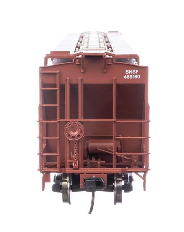 BNSF Trinity 4750 3-bay covered hopper #468160