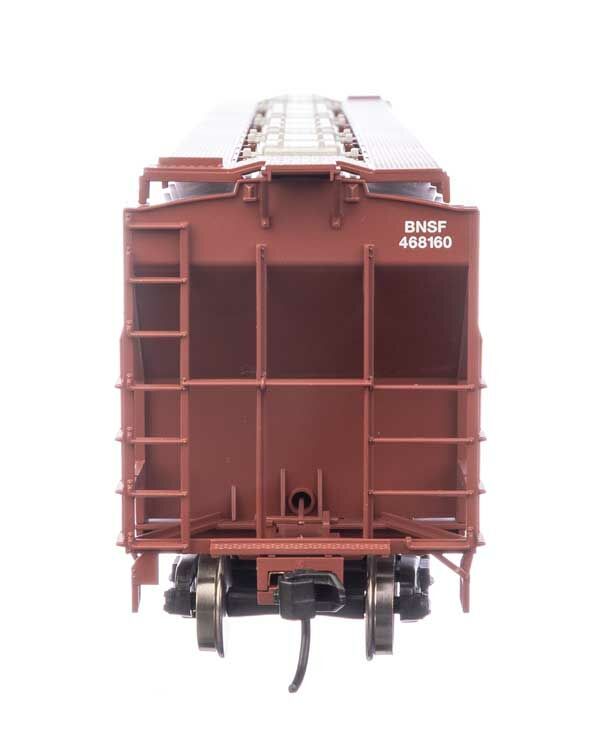 BNSF Trinity 4750 3-bay covered hopper #468160