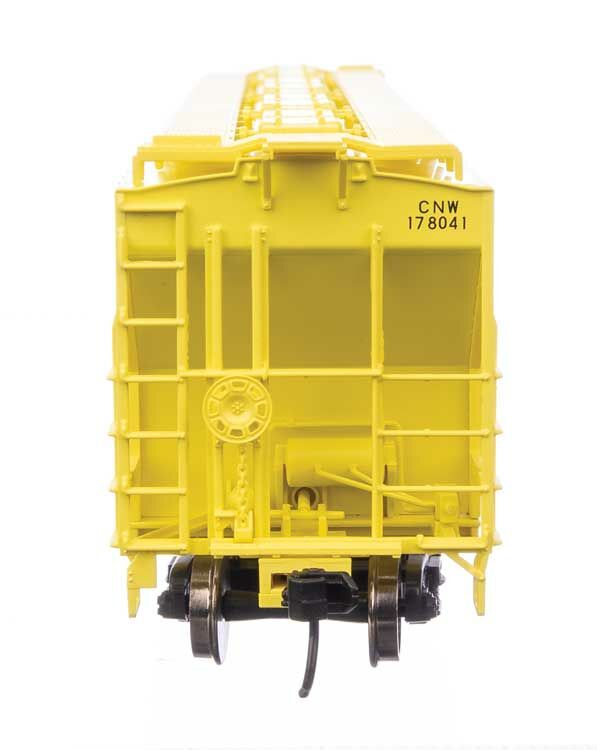 Chicago & North Western Trinity 4750 3-bay covered hopper #178041