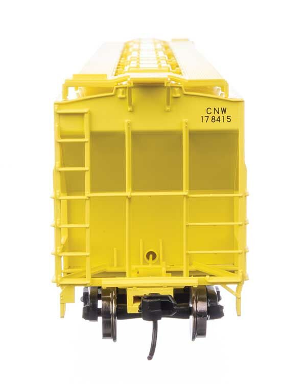 Chicago & North Western Trinity 4750 3-bay covered hopper #178415